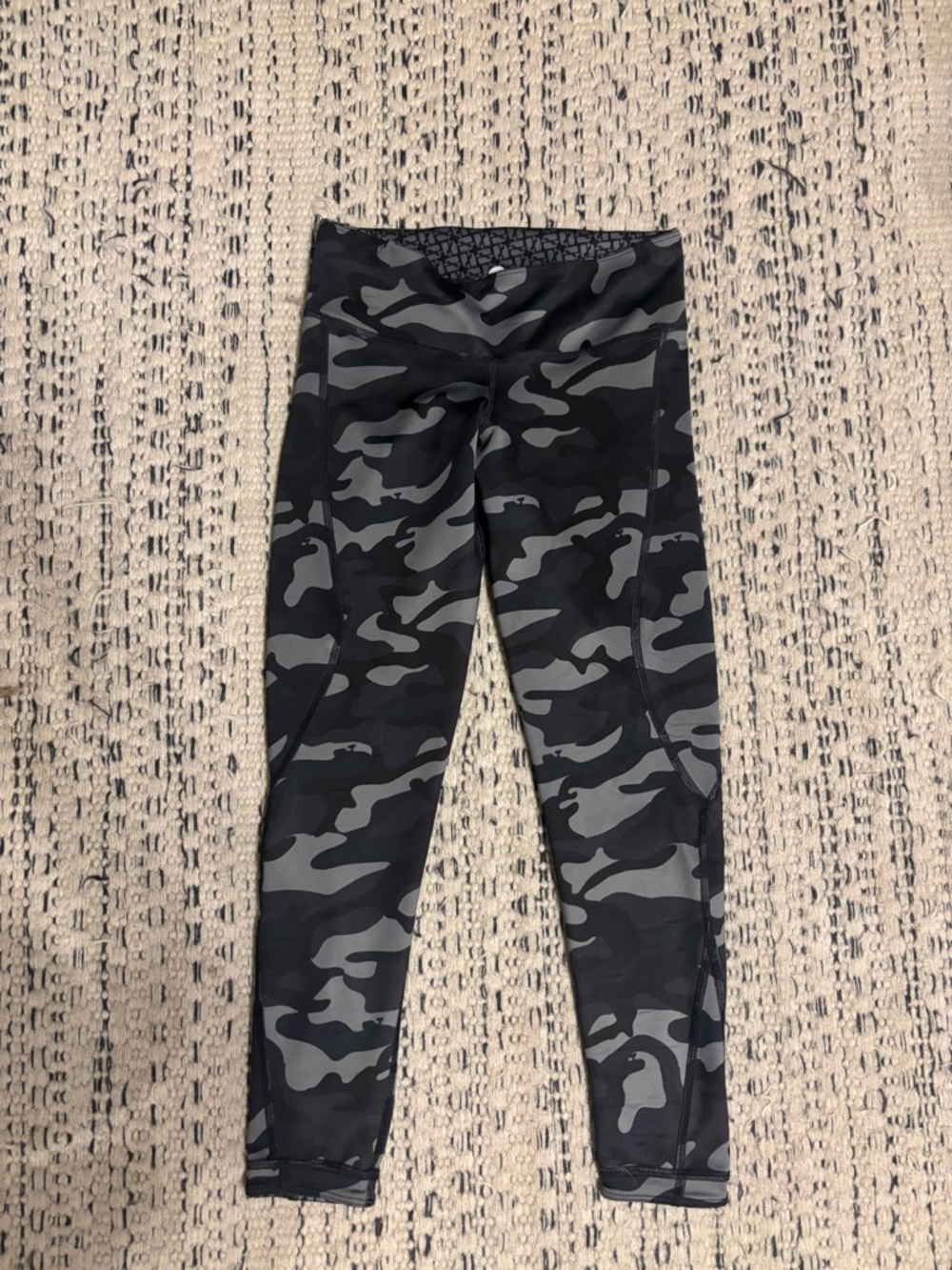Vineyard vines reversible leggings